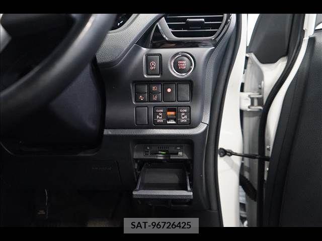 Toyota VOXY 2017-08 321549-11