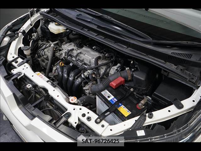 Toyota VOXY 2017-08 321549-17