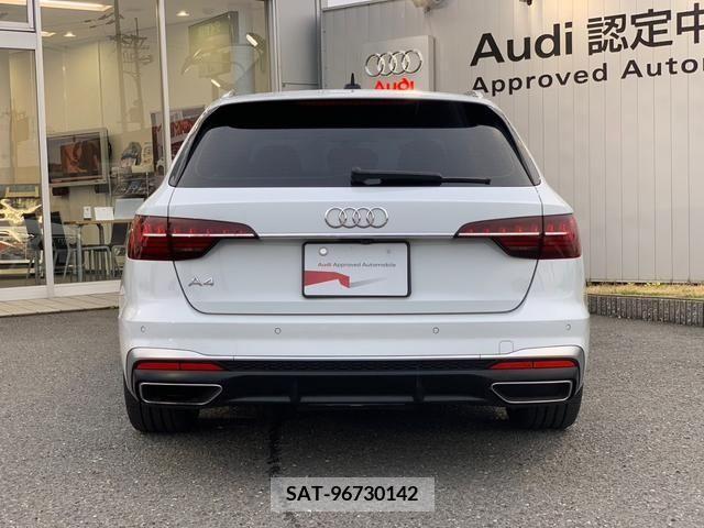Audi A4 2022-09 379866-3