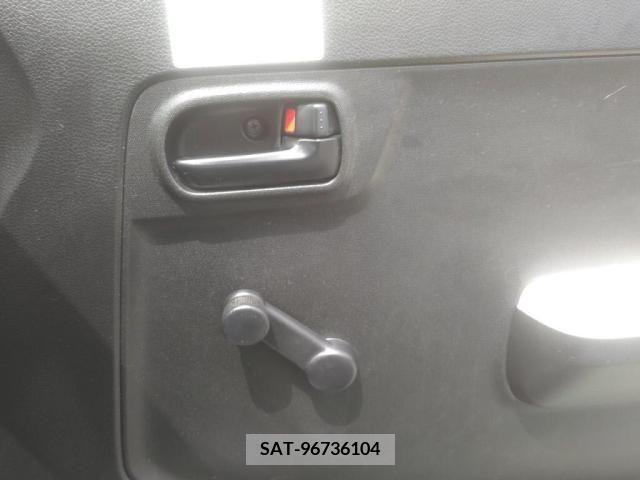 Suzuki ALTO 2018-04 333789-17