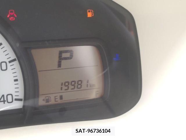 Suzuki ALTO 2018-04 333789-28