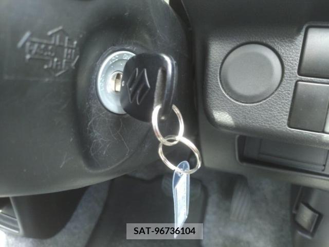 Suzuki ALTO 2018-04 333789-16