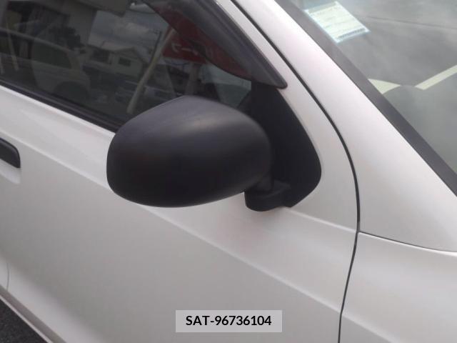 Suzuki ALTO 2018-04 333789-25