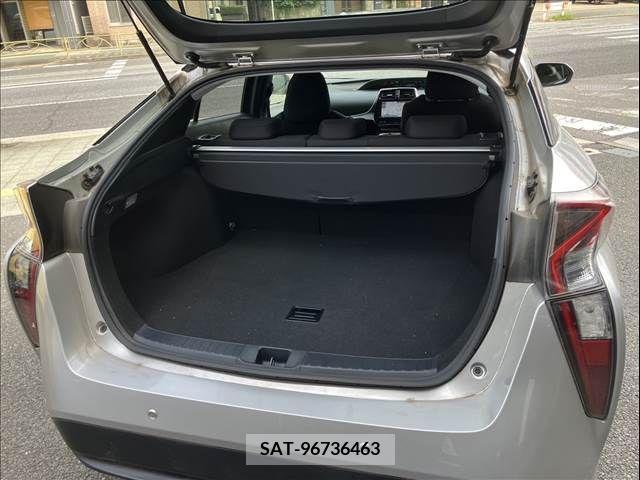Toyota PRIUS 2017-09 342538-28