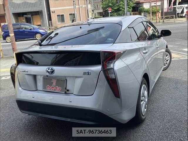 Toyota PRIUS 2017-09 342538-7