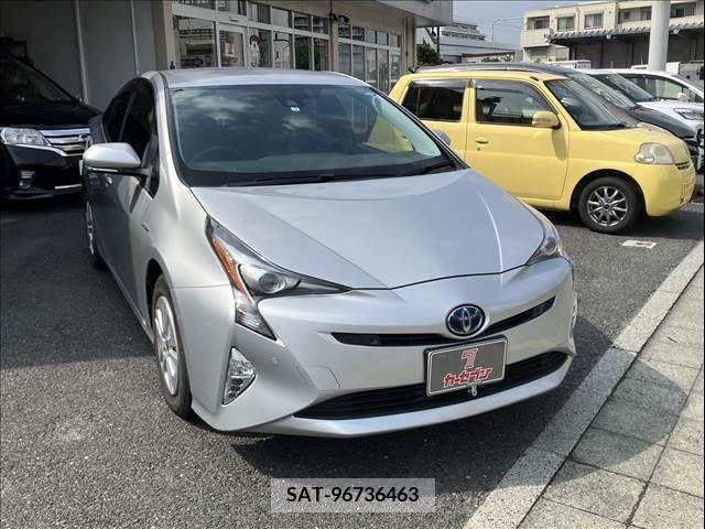 Toyota PRIUS 2017-09 342538-3