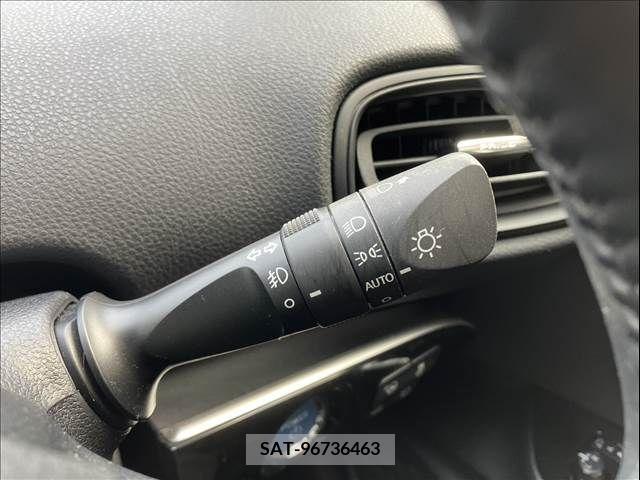 Toyota PRIUS 2017-09 342538-24