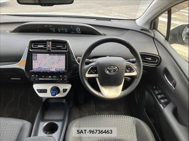 Toyota PRIUS 2017-09 342538-20