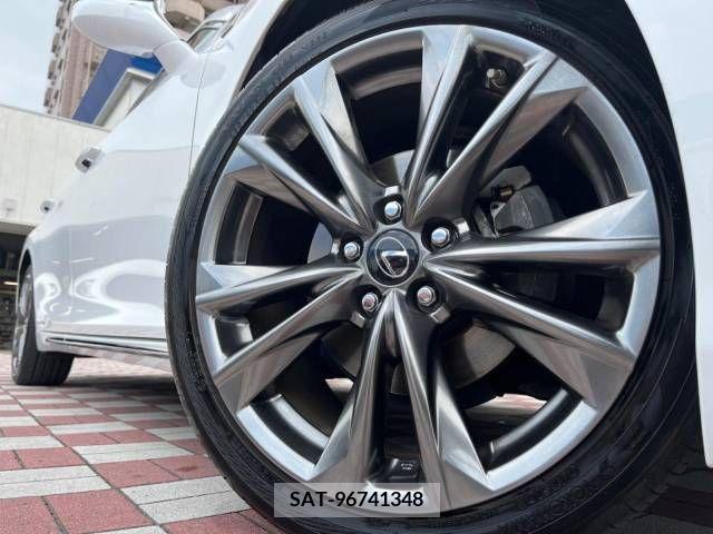 Lexus ES 2019-01 237056-12