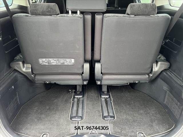 Toyota ALPHARD 2018-03 381953-15