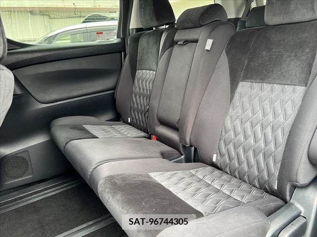 Toyota ALPHARD 2018-03 381953-20