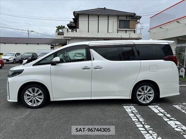 Toyota ALPHARD 2018-03 381953-11