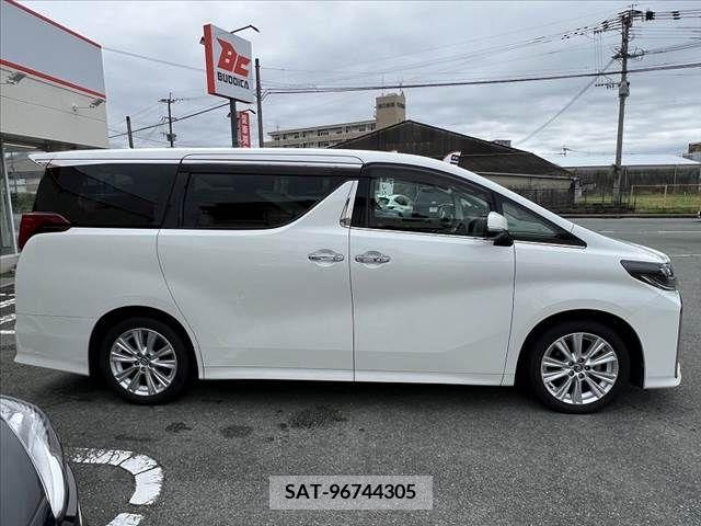 Toyota ALPHARD 2018-03 381953-10