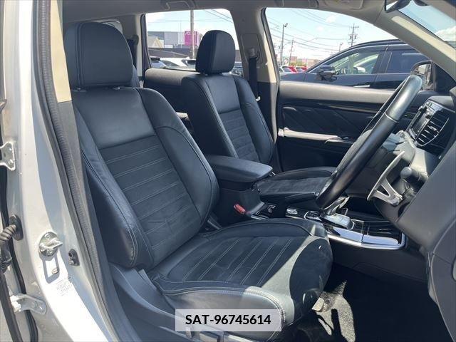 Mitsubishi OUTLANDER PHEV 2015-12 380775-8