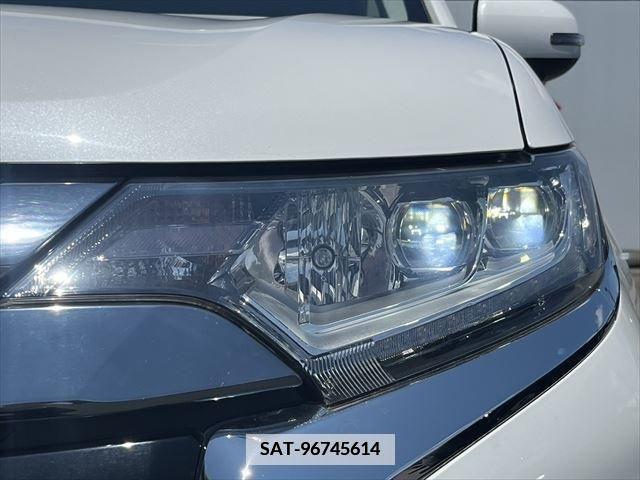 Mitsubishi OUTLANDER PHEV 2015-12 380775-12