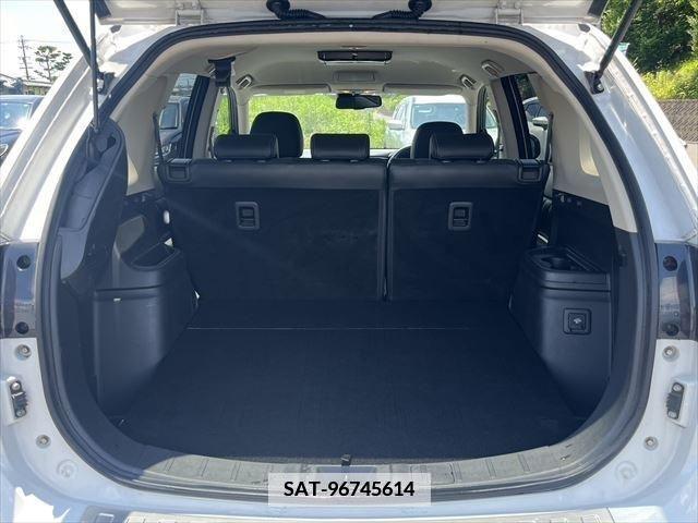Mitsubishi OUTLANDER PHEV 2015-12 380775-10