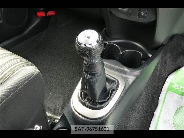 Toyota VITZ 2015-07 288553-6