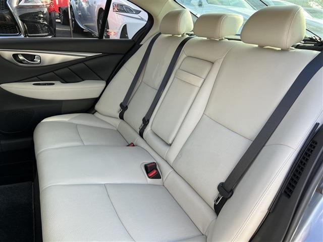 Nissan SKYLINE 2016-02 183270-19