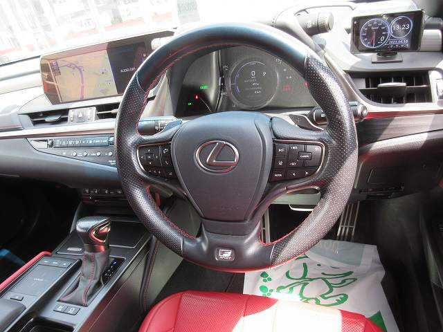 Lexus ES 2019-11 5946-3