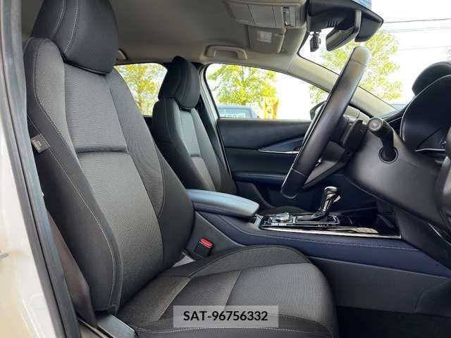 Mazda CX-30 2021-02 206506-9
