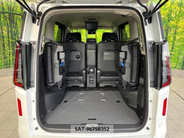 Nissan SERENA 2023-11 345396-11