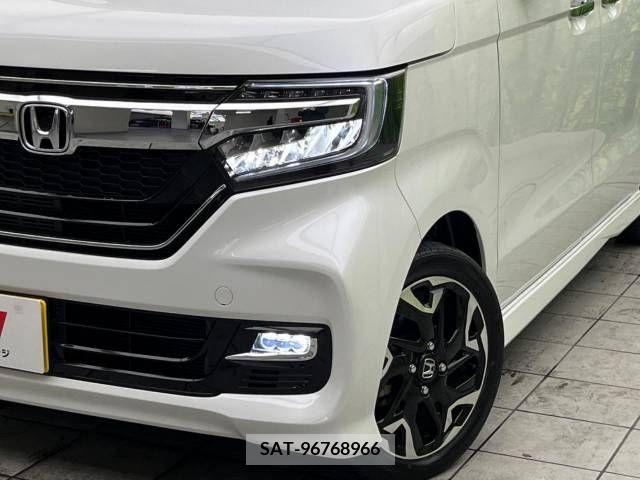 Honda N BOX CUSTOM 2019-01 215058-12
