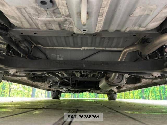 Honda N BOX CUSTOM 2019-01 215058-19