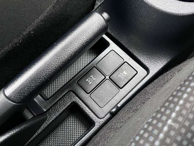 Toyota VITZ 2017-10 181517-12