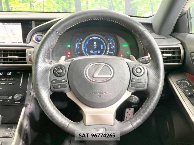 Lexus IS 2013-08 354288-11