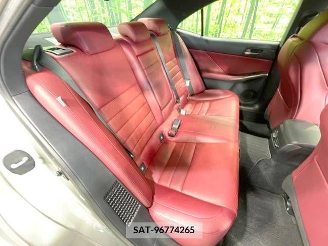 Lexus IS 2013-08 354288-9