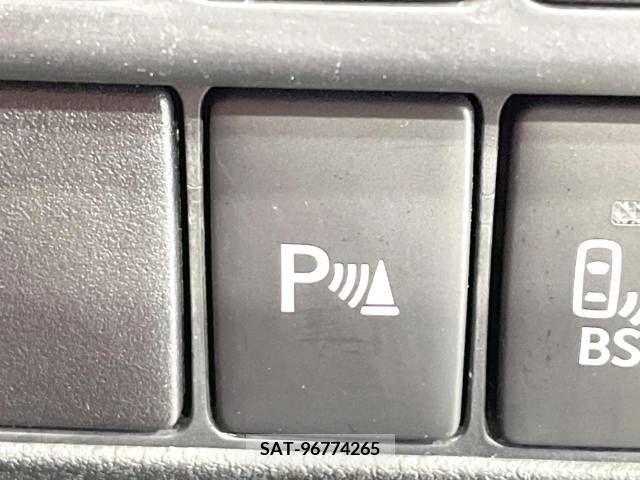 Lexus IS 2013-08 354288-7