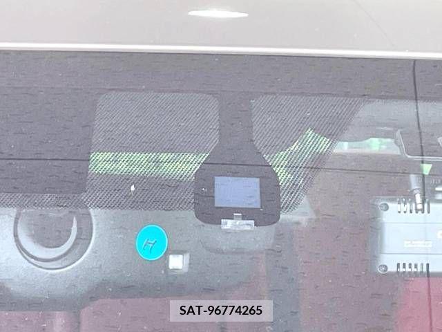 Lexus IS 2013-08 354288-3