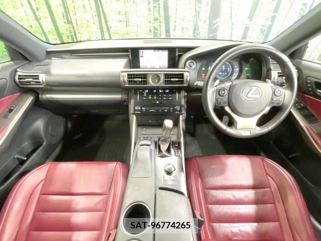Lexus IS 2013-08 354288-1