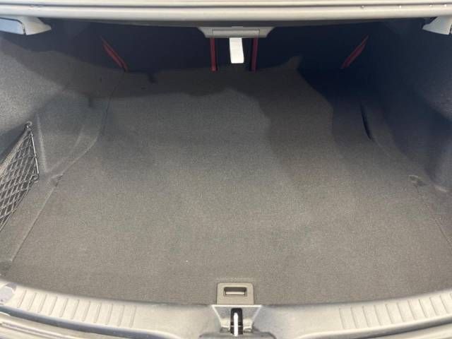 Mercedes Benz C-CLASS 2019-06 196332-12