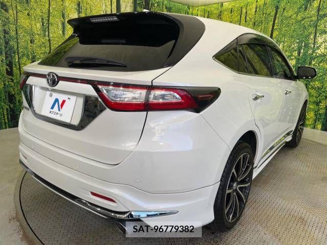 Toyota HARRIER 2017-10 360901-18