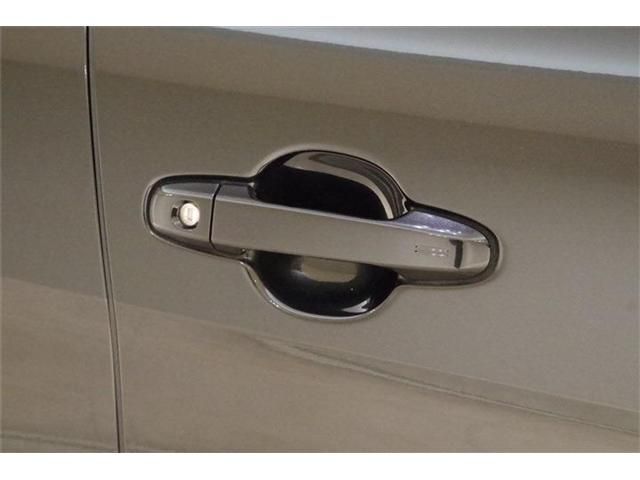 Toyota Mirai 2019-12 28512-27