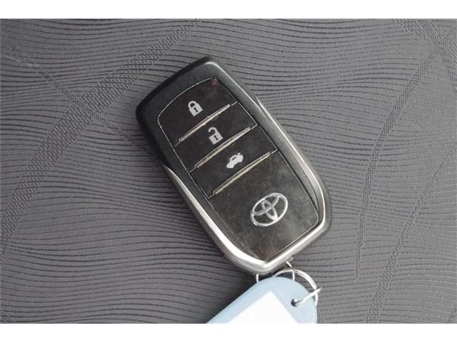 Toyota Mirai 2019-12 28512-17