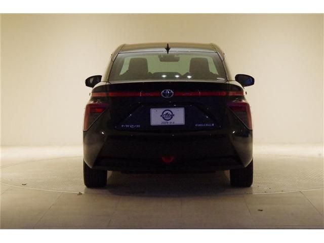 Toyota Mirai 2019-12 28512-19