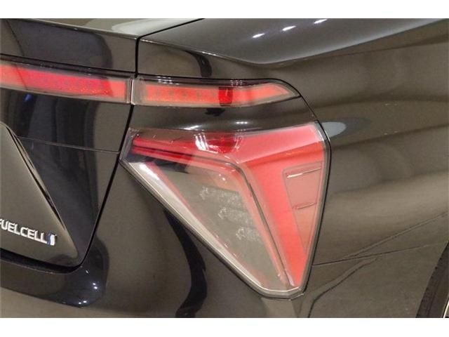 Toyota Mirai 2019-12 28512-28