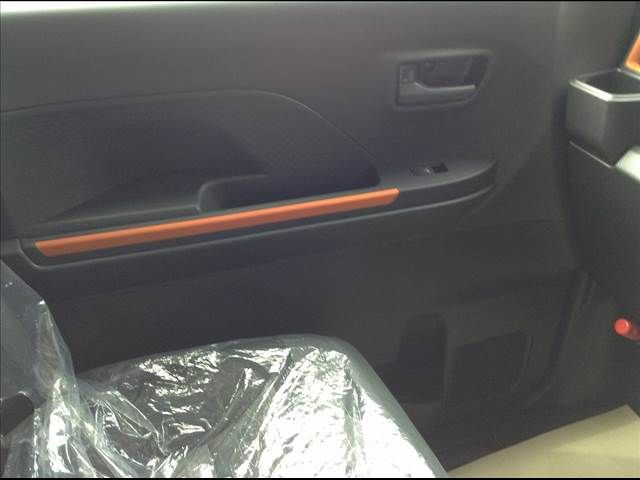 Daihatsu TANTO 2022-11 5056-26