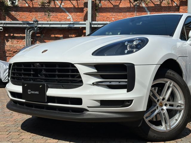 Porsche MACAN 2021-11 10127-15