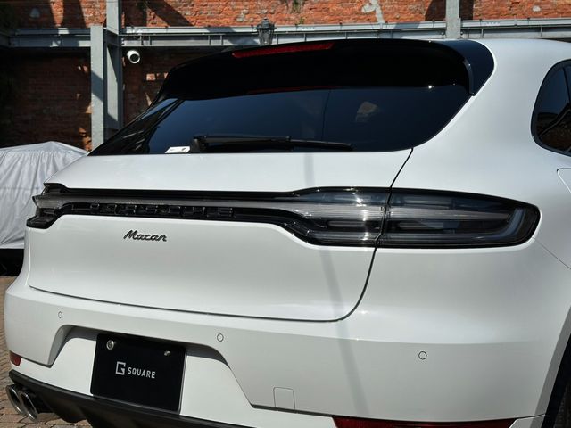 Porsche MACAN 2021-11 10127-8
