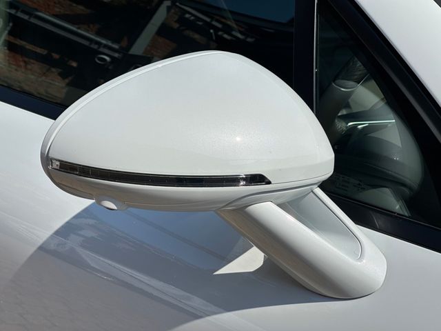 Porsche MACAN 2021-11 10127-12