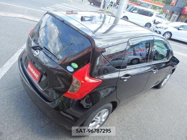 Nissan NOTE 2016-06 365493-7