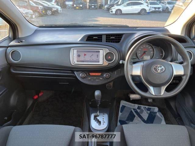 Toyota VITZ 2013-08 250559-1