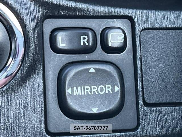 Toyota VITZ 2013-08 250559-4