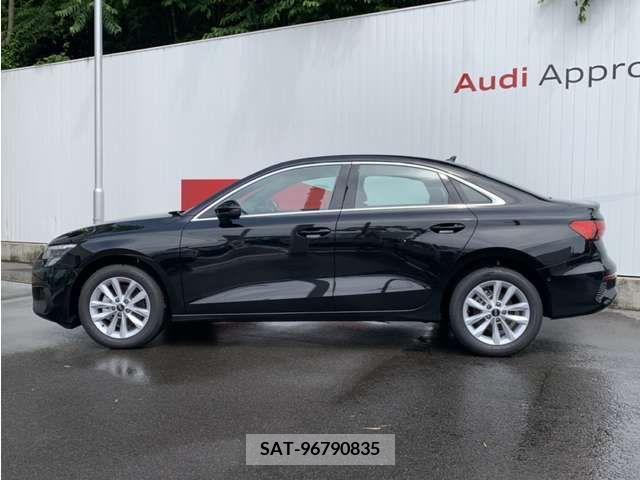 Audi A3 SEDAN 2023-09 292495-6