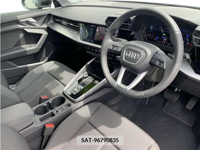 Audi A3 SEDAN 2023-09 292495-9