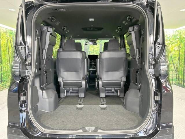 Toyota VOXY 2023-04 182200-11