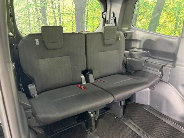 Toyota VOXY 2023-04 182200-10